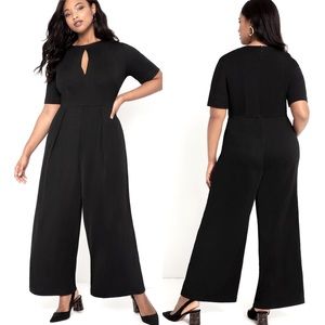 Eloquent short sleeved jumpsuit with keyhole
